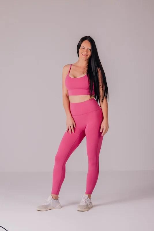 pink bra