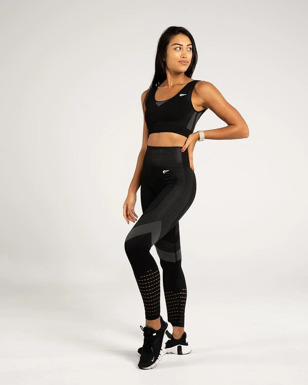 Balance Seamless Sport Bra - Black